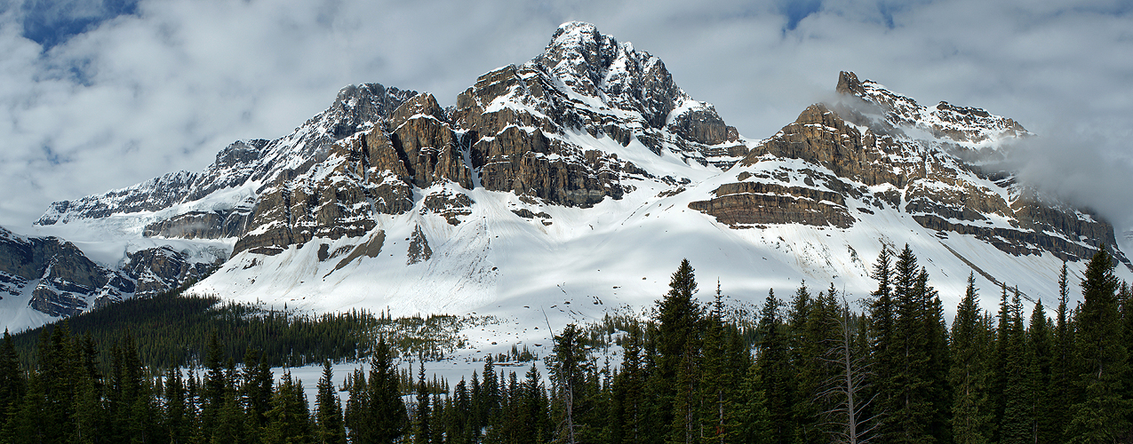 Photo panoramique du mont Crowfoot (Banff)