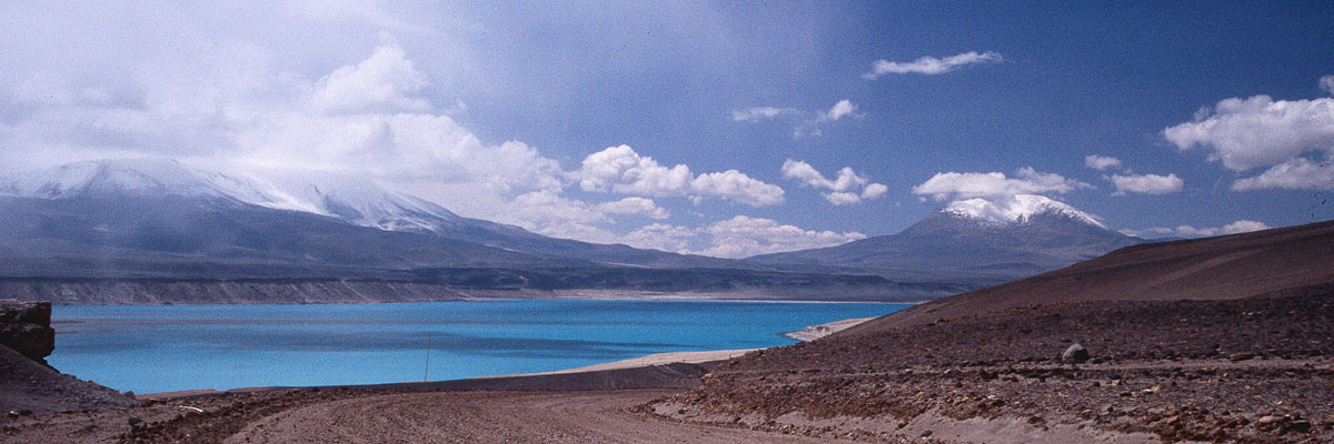 Photo panoramique de la Laguna Verde (PN Nevado Tres Cruces)