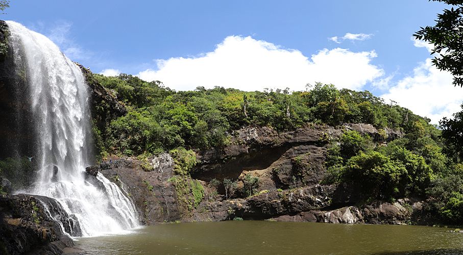 Photo panoramique de la première des cascades de Tamarin (Maurice)