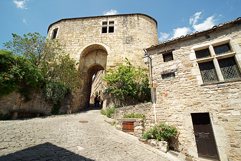 Balade dans le Tarn - Portail Peint, Cordes sur ciel (Tarn)