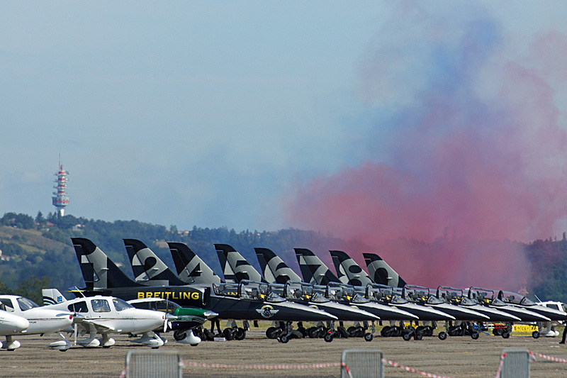 N avions à Francazal - La patrouille Breitling,[br]mais derrière ?