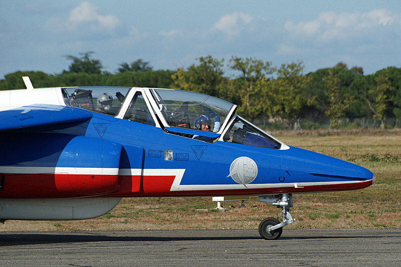 N avions à Francazal - Alpha Jet de la patrouille de France