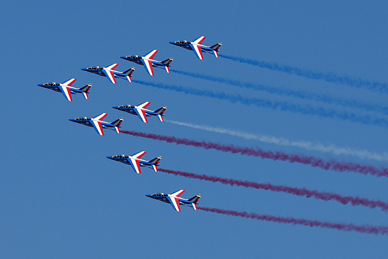 N avions à Francazal - Démonstration de la patrouille de France[br](Alpha Jet)