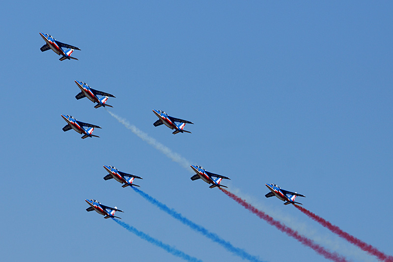 N avions à Francazal - Démonstration de la patrouille de France[br](Alpha Jet)