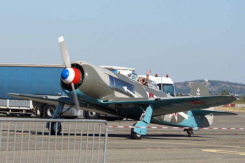 N avions à Francazal - Yak 11