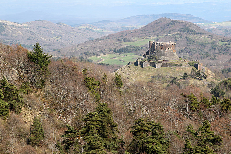 Au pied du Sancy - Le château de Murol