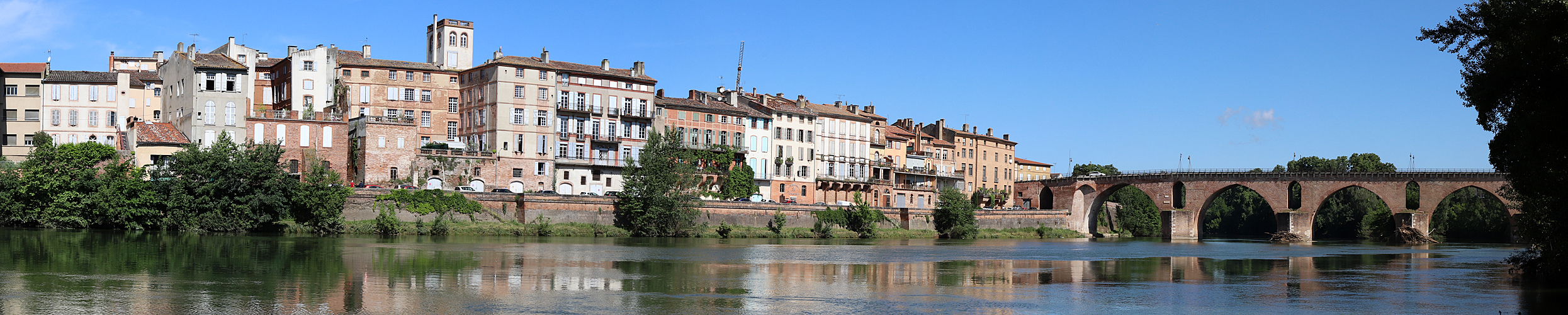 Au fil du Tarn et de l Aveyron... - Les rives du Tarn à Montauban, avec le [q]Pont Vieux[q]
