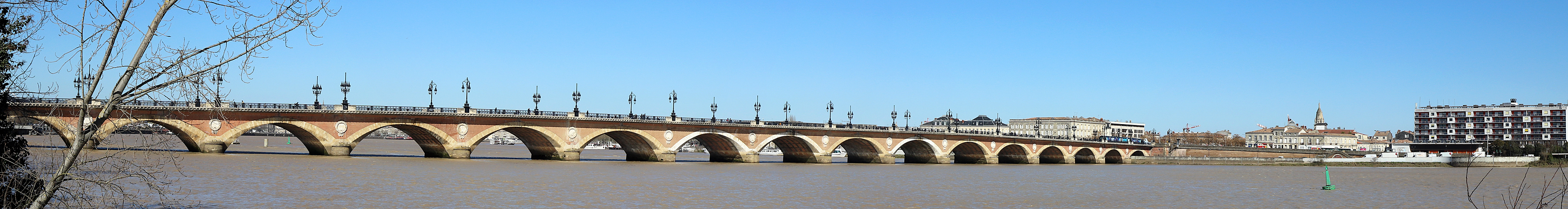 Bordeaux - Le Pont de Pierre