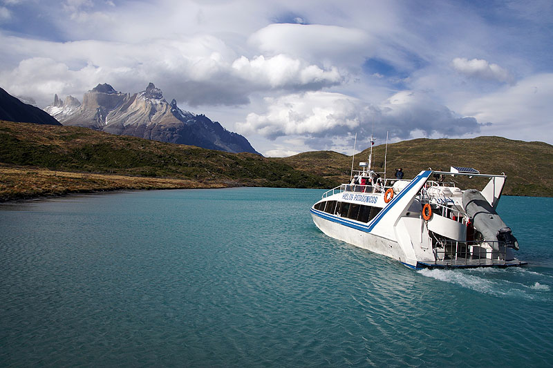P.N. [q]Torres del Paine[q] - [q]Paine Grande[q]