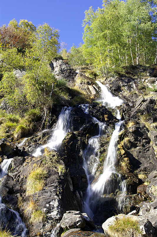 Cirque de Cagateille - Cascade sur la route entre l étang de Lers & Vicdessos