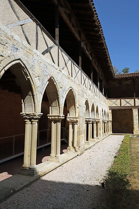Abbaye de Flaran - Cloître de l abbaye