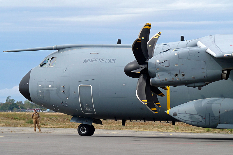 N avions à Francazal - (J1) Airbus A400M Atlas