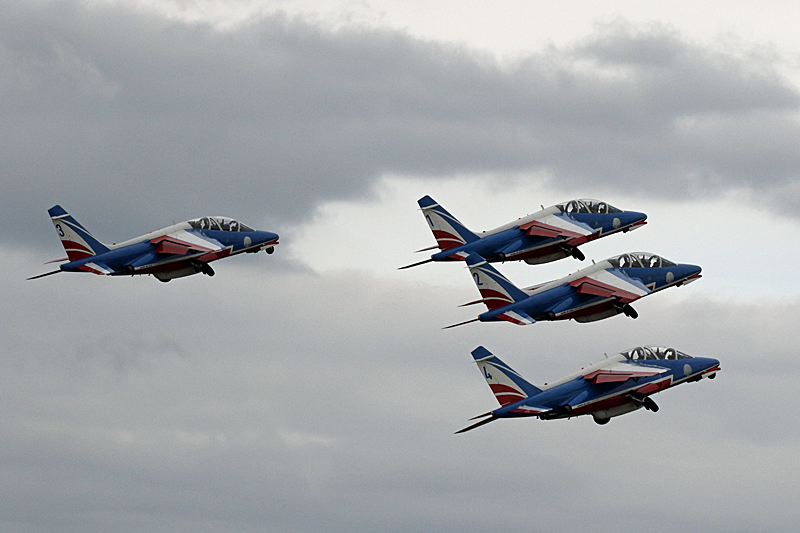 N avions à Carcassonne - Décollage de la Patrouille de France sur Alphajet