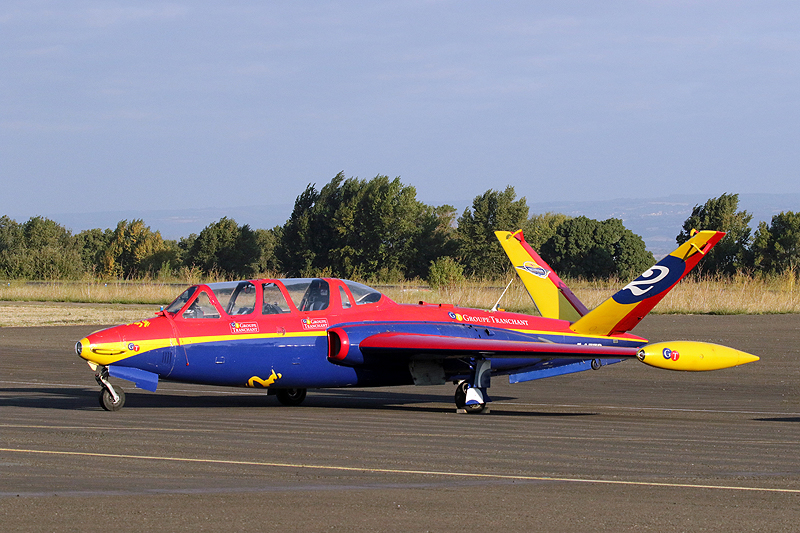 N avions à Carcassonne - Fouga CM-170 Magister de la patrouille Tranchant