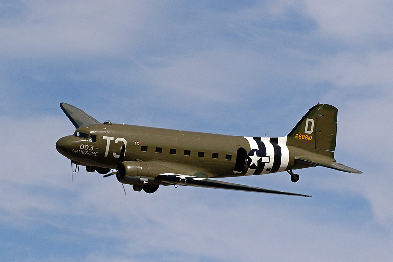N avions à Carcassonne - Douglas DC-3 Gruesome