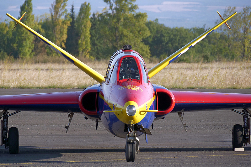 N avions à Carcassonne - Fouga CM-170 Magister de la patrouille Tranchant