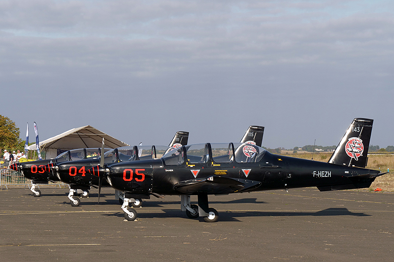 N avions à Carcassonne - TB30 Epsilon de la patrouille Epsilon