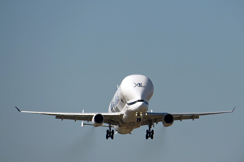 N avions à Carcassonne - Airbus A330-743L Beluga XL
