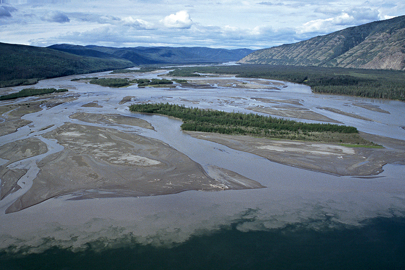 [q]Yukon River[q] - Km 585